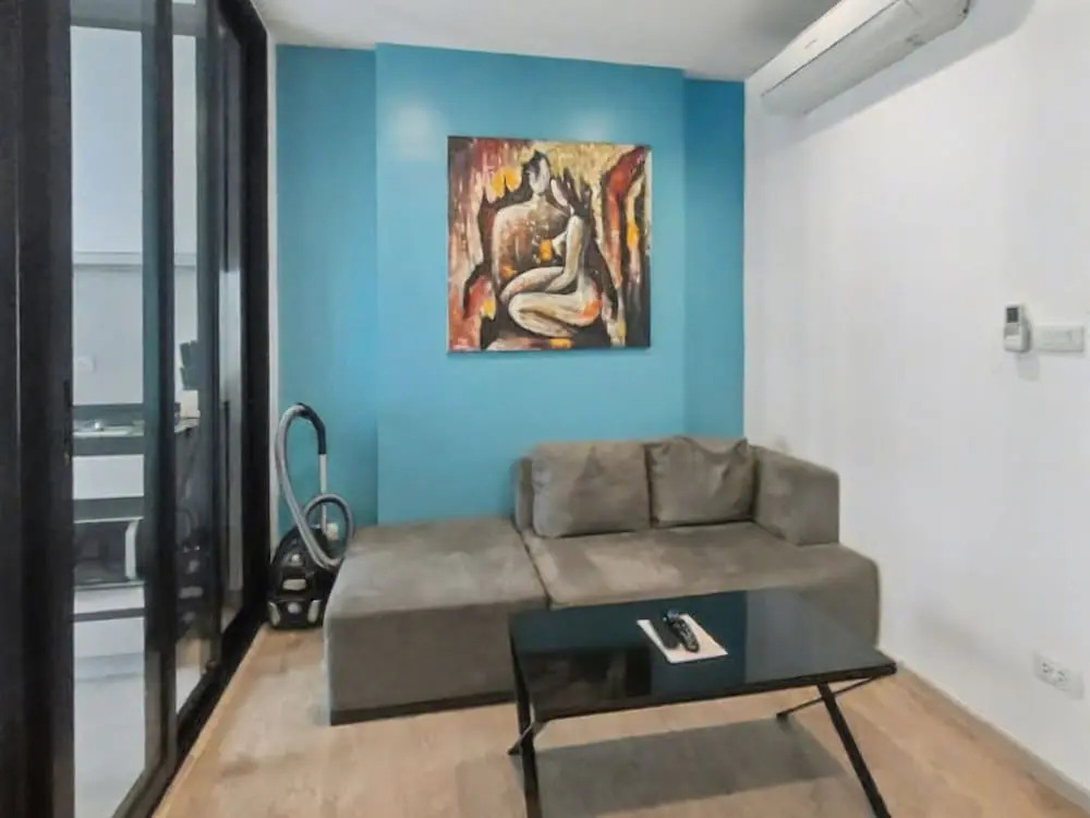 Base Pattaya - One BR Condo with pool view near Central Festival Pattaya