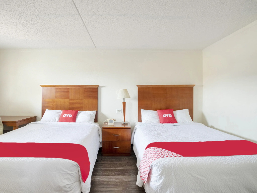 Oyo Hotel San Antonio Lackland AFB Seaworld Hwy 90 W