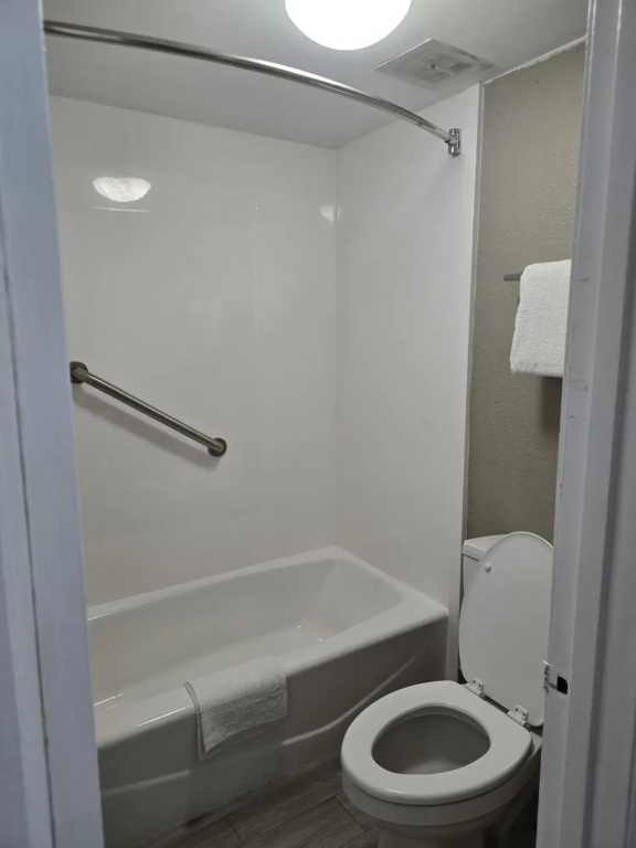 Americas Express Inn South Hill