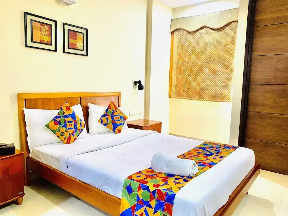 Qotel Hotel Noida Sector 51