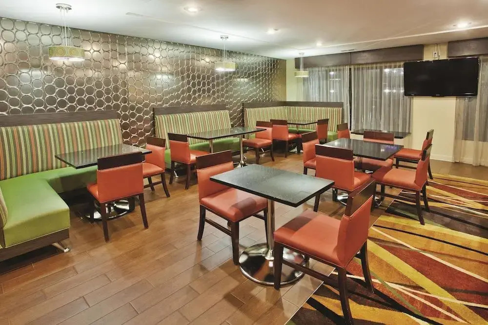 La Quinta by Wyndham Florence