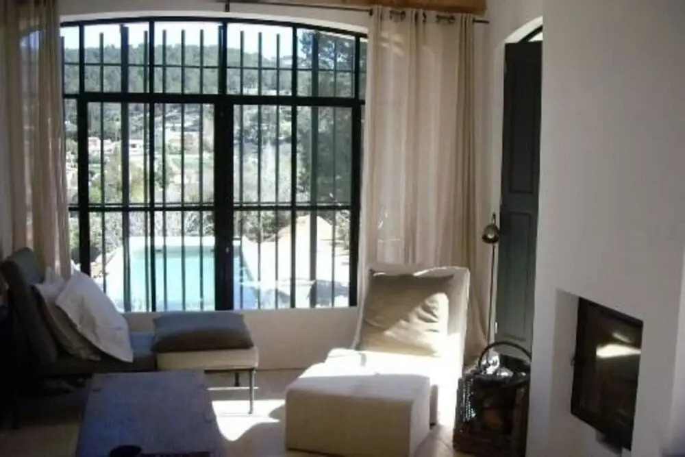 Villa With 4 Bedrooms in Cotignac, With Wonderful City View, Private P