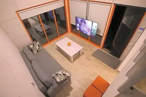 TAMULA Cube House