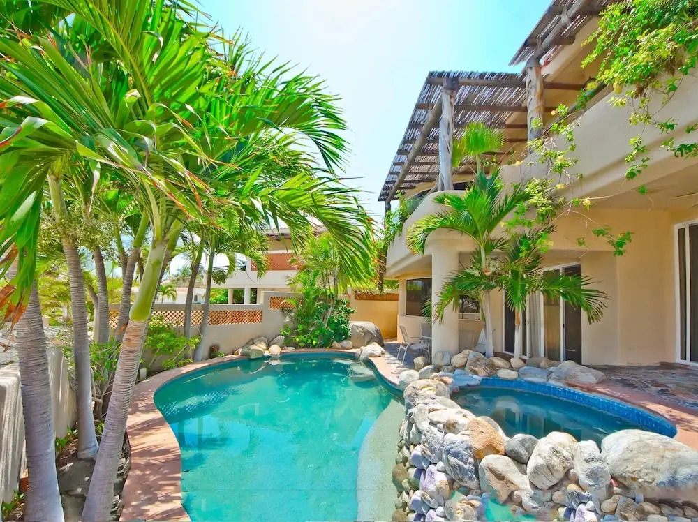 Spacious with Convenient Cabo Location, Villa Ballena