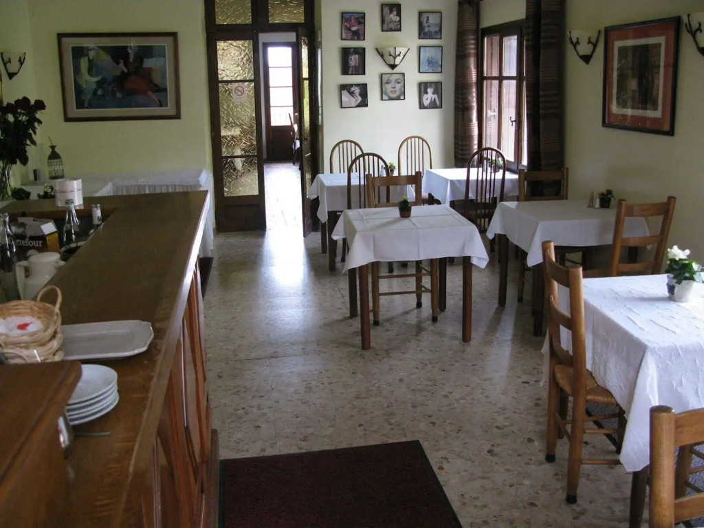 Logis Hôtel Restaurant Les Géraniums