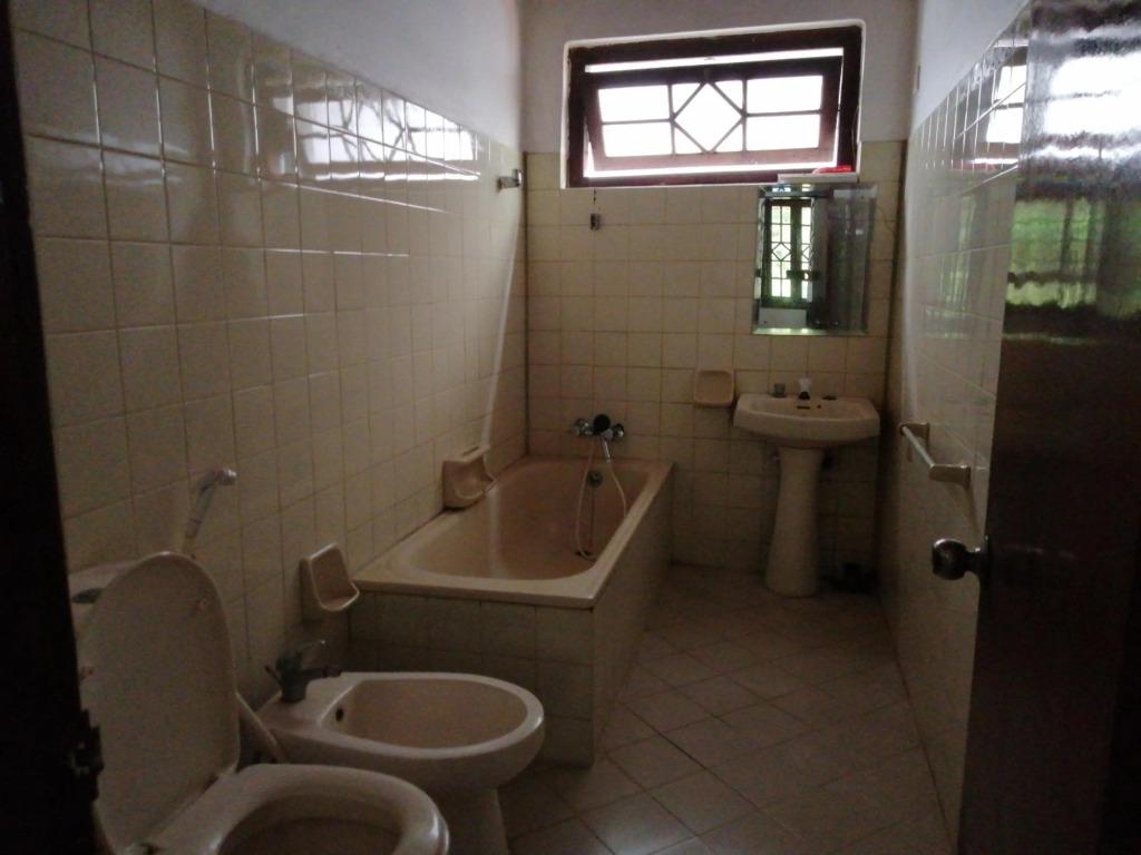 Antique Tourists Lodge