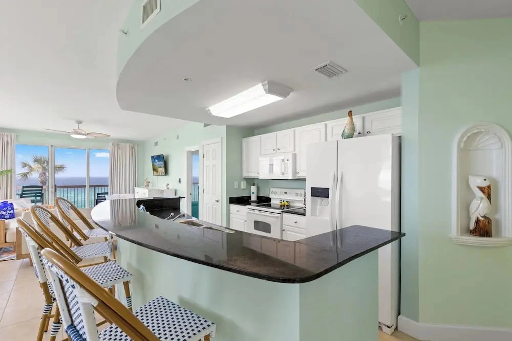 Pelican Perch! 3BR 3BA Corner Beachfront Condo w/ Epic Views, Sleeps 9