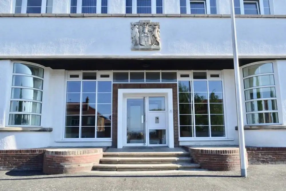 2 Bedroom Apartment In Pilton