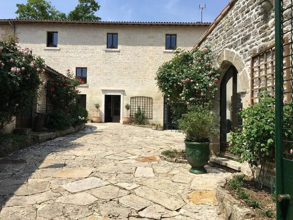 Logis de La Roche - Niort - Chauray