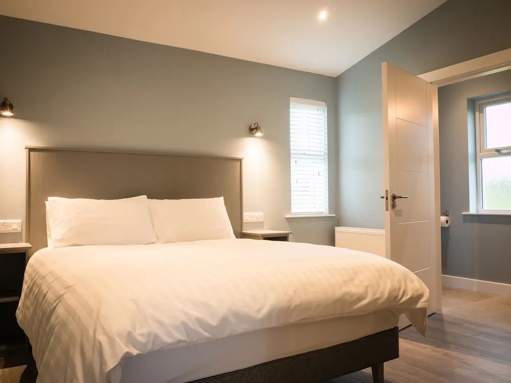 Mullans Bay Lakeside Lodges