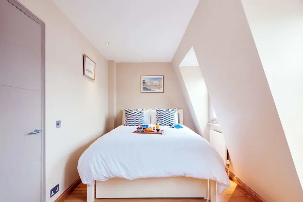 The Kempsford Gardens Nest - AG01