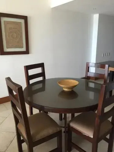 Bay View Grand Residencial 602 Sur