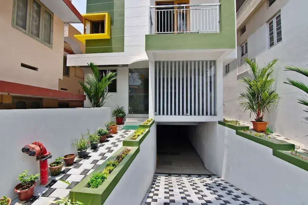 OYO Home 30336 Exquisite Stay Near International Airport