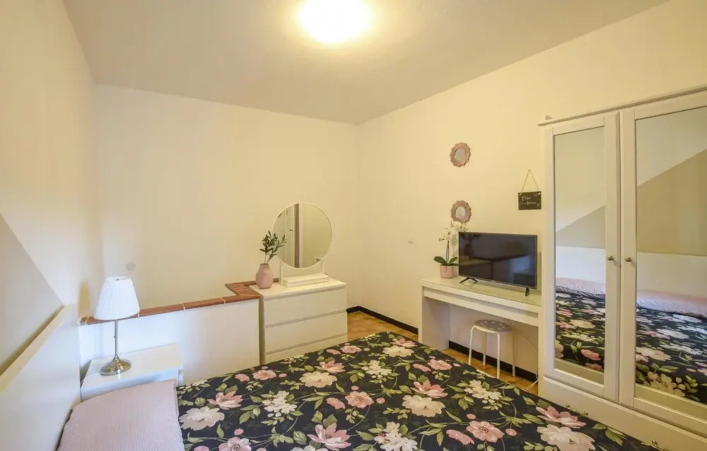 Awesome Apartment in Moneglia With 1 Bedrooms and Wifi