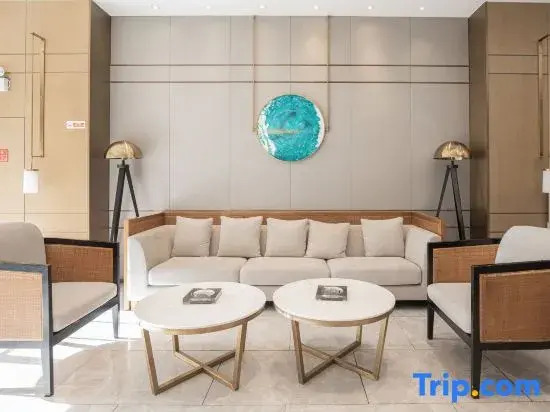 Qingmu Collection Hotel (Wuxi Shuofang Airport Hongshan)