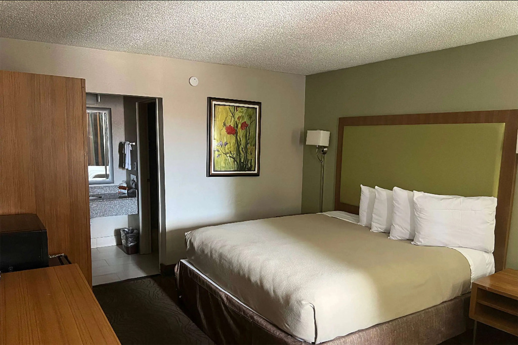 Baymont Inn by Wyndham Odessa University Area