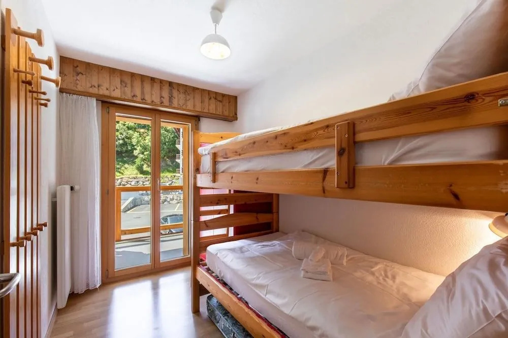 The Valley-Nest Apartment