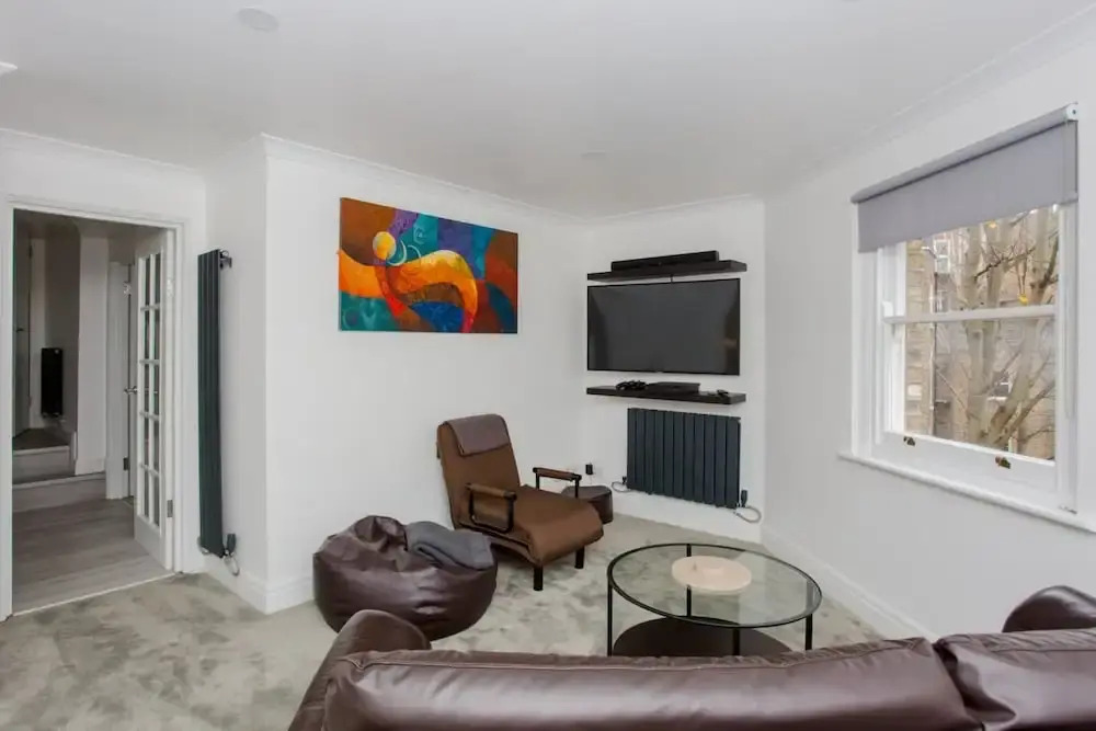 Homely 2 Bedroom Apartment in Maida Vale