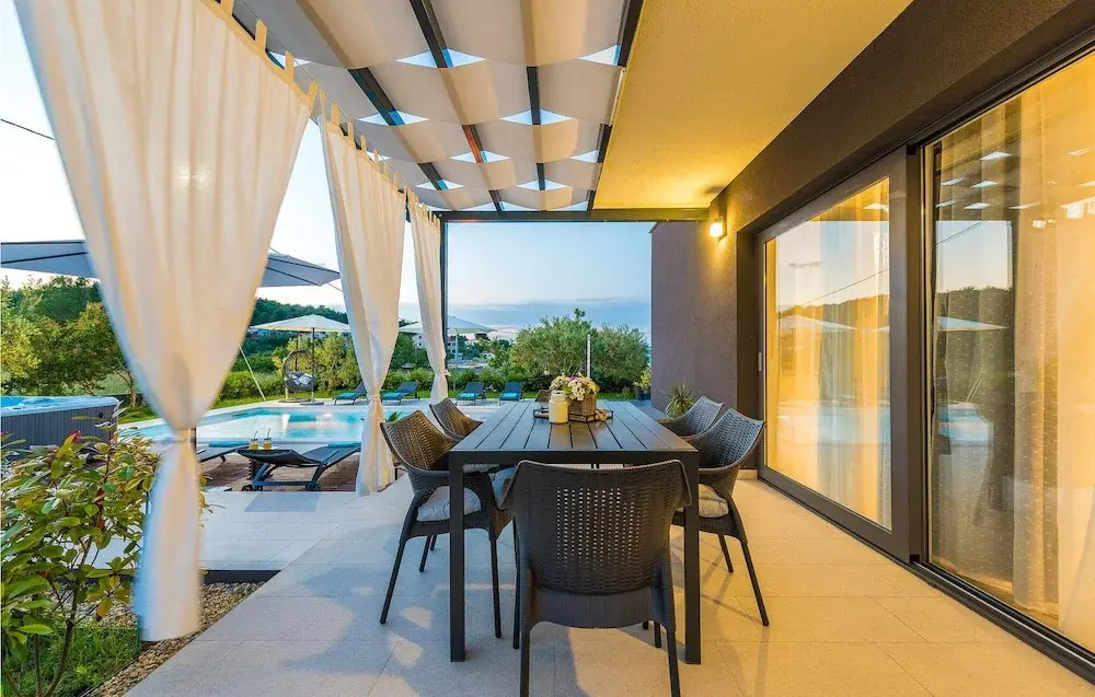 Amazing Home In Zdrelac