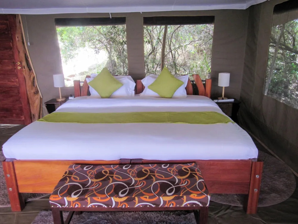 Ahadi Mara Camp