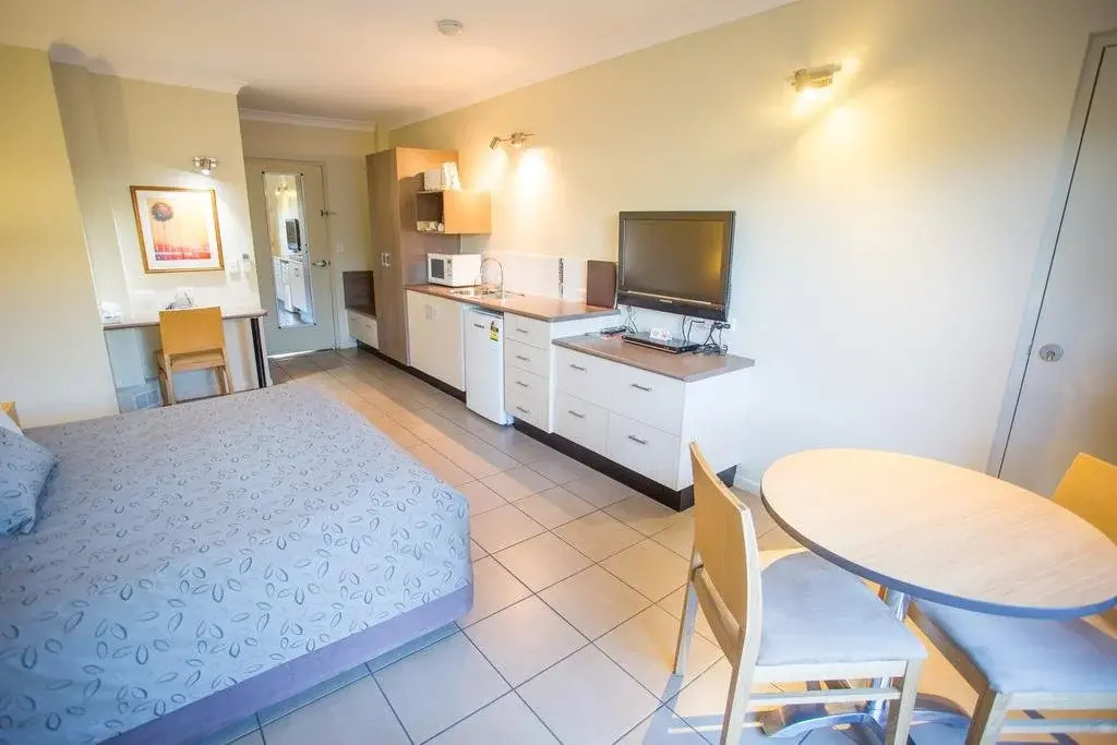 Spinifex Motel and Serviced Apartments