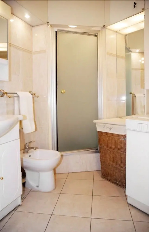 216500 - Beautiful 120 sqm duplex apartment for a family or two couples to rent in a privileged area