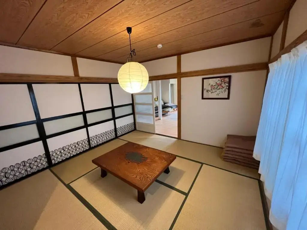 民泊 47ハウス - 家族でも楽しめる温泉付き一軒家