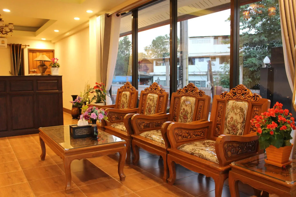 NanBaanKhun Hotel