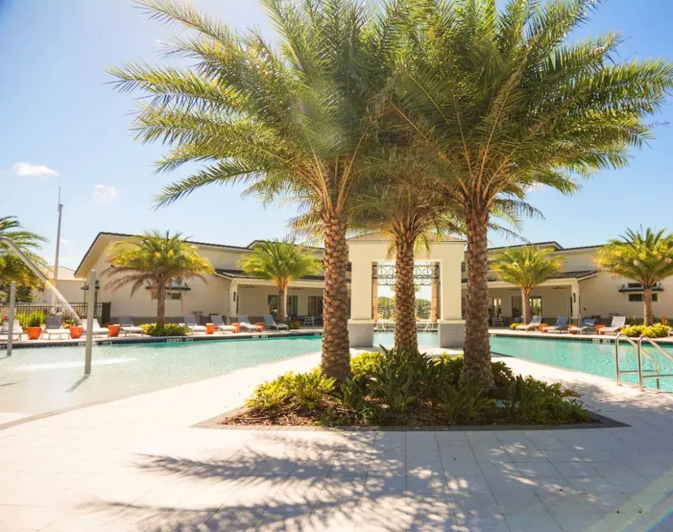 Stunning Vacation Home So3890