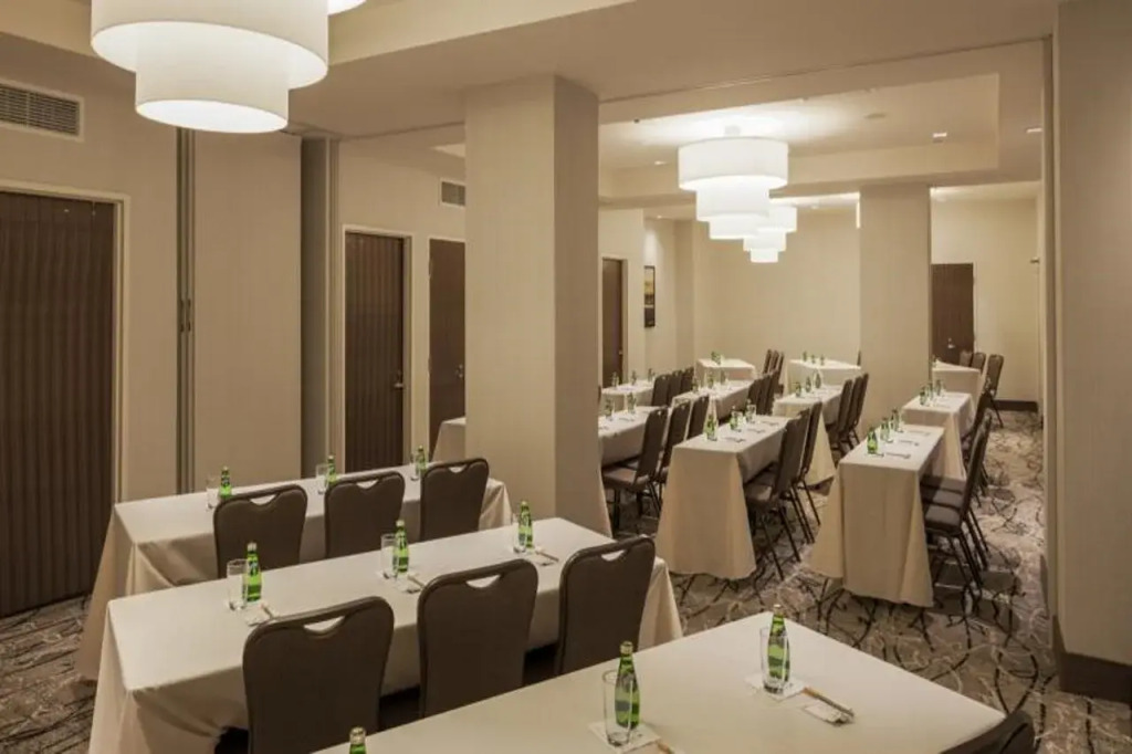 Hilton Garden Inn Long Island City