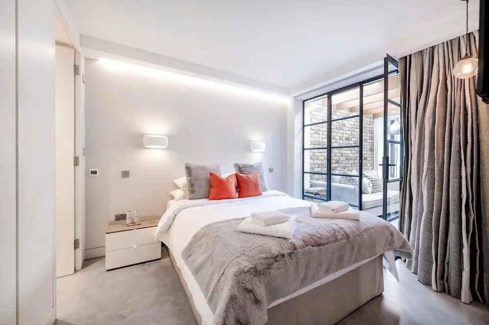 The Portobello Star - by Out of Office Lifestyle