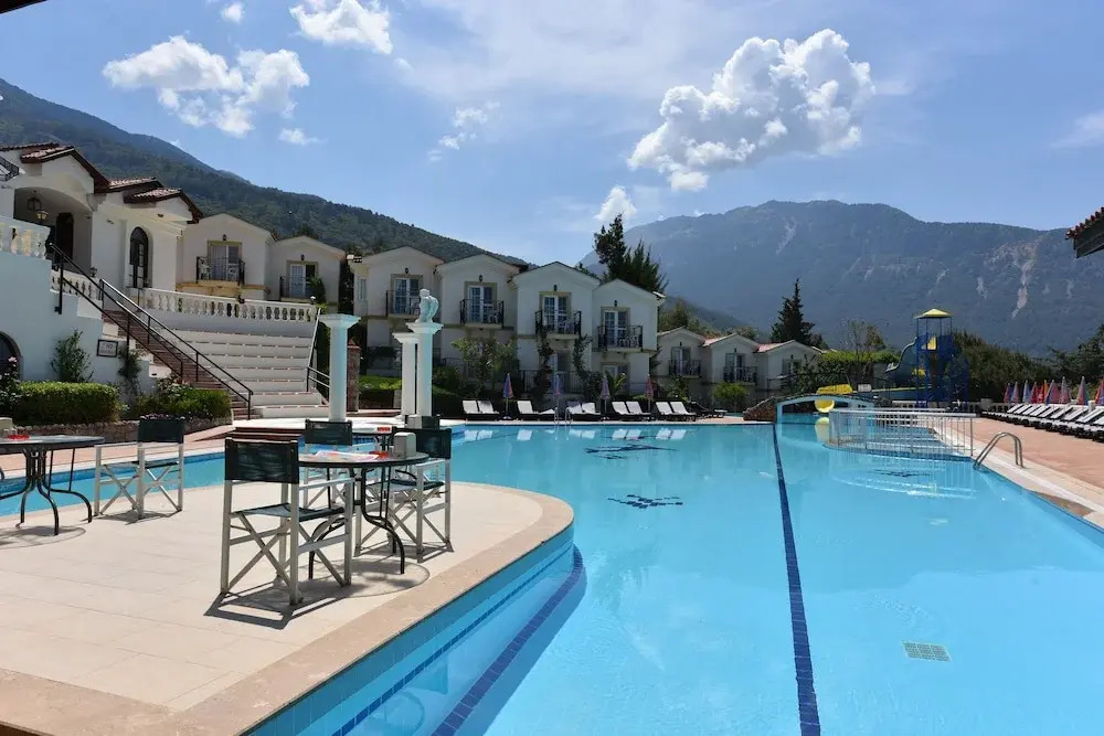 Artemisia Royal Park Club Hotel