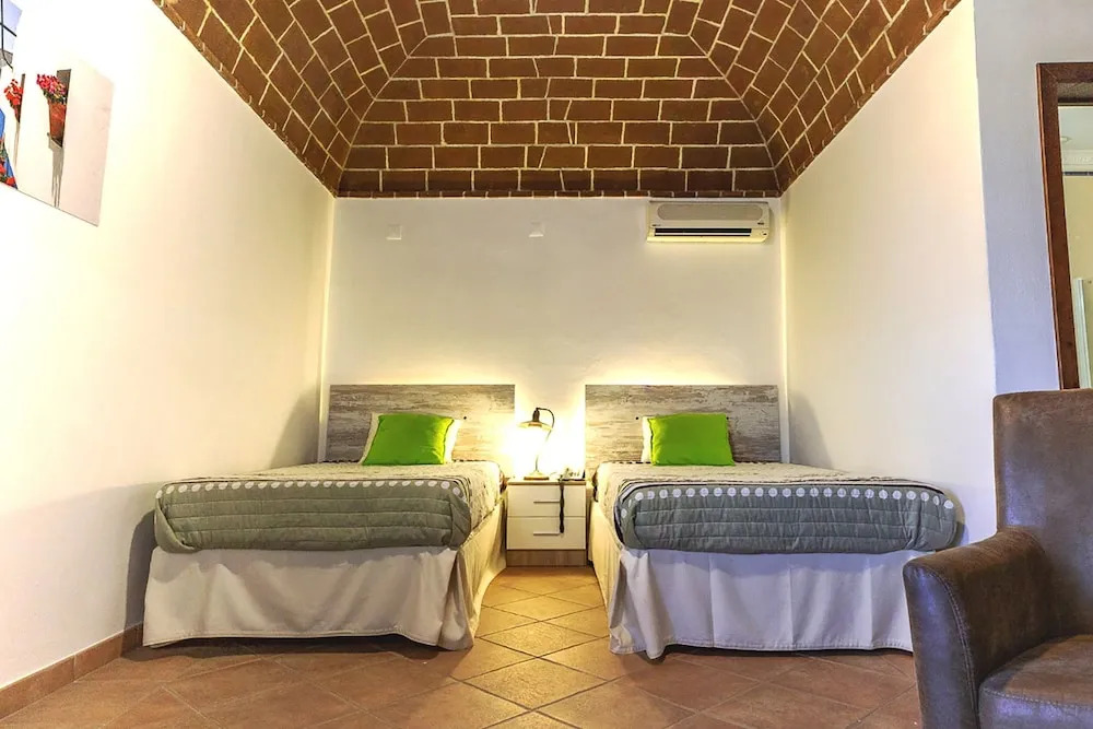 Monte do Colmeal - Country House & Wine