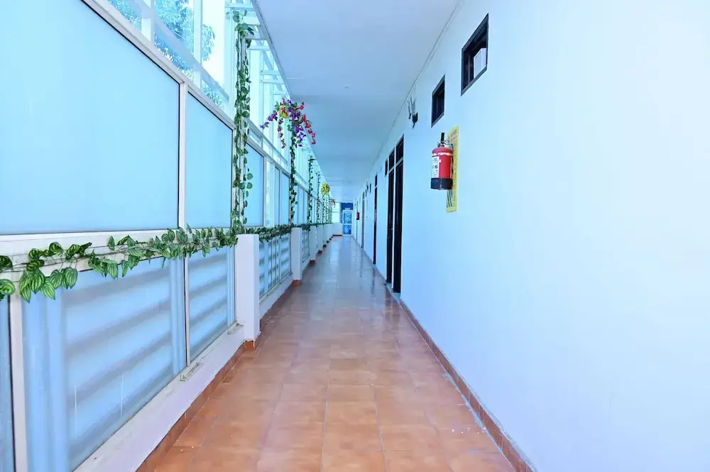 Date Palm Hotel