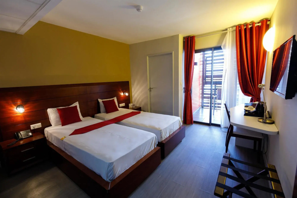 Tulip Inn Sainte Clotilde, La Réunion, navette gratuite vers laéroport
