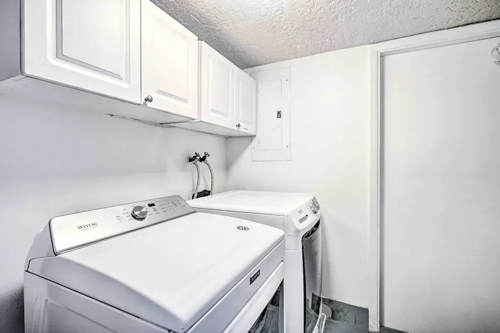 Millcreek Home w/ Mtn View < 8 Mi to Slc!