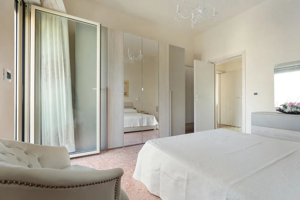 San Pancrazio Suite Apartments