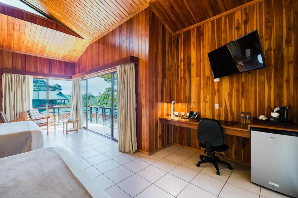 Ficus Sunset Suites