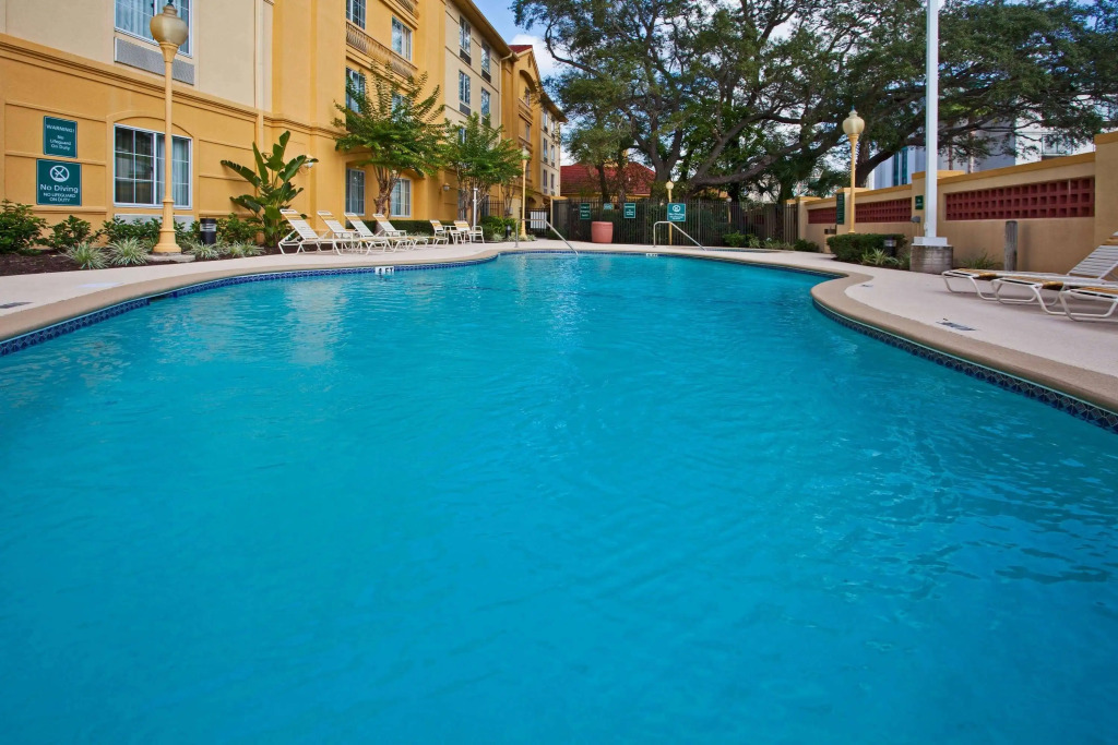 La Quinta by Wyndham USF