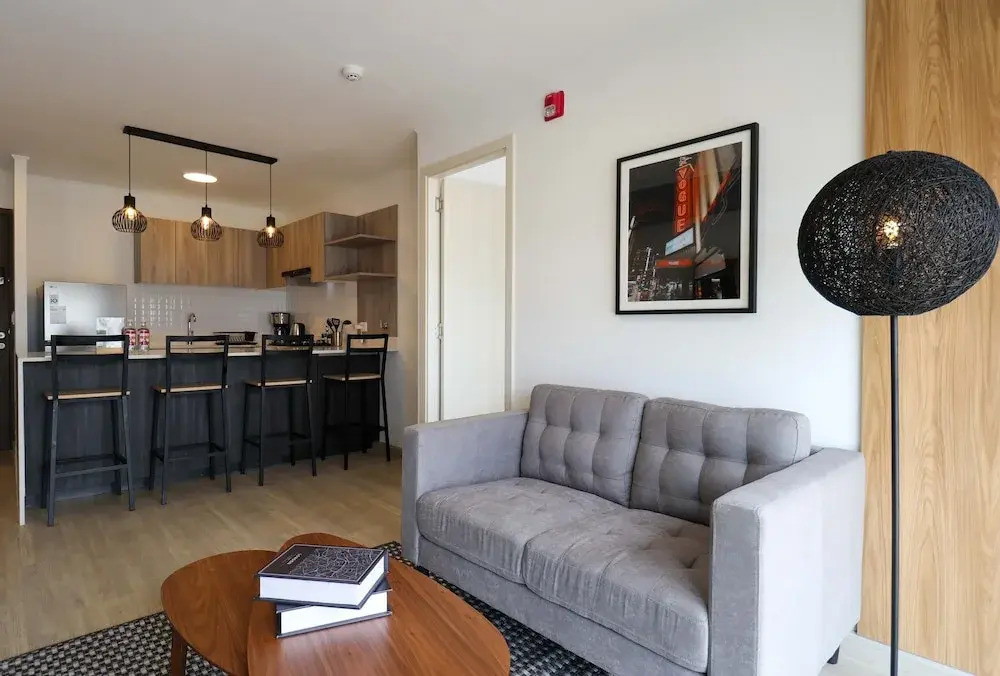 w Engaging 2BR in the Heart of Barranco