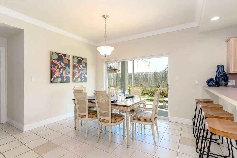 Sun Dancer 5 2 Bedroom Condo by RedAwning