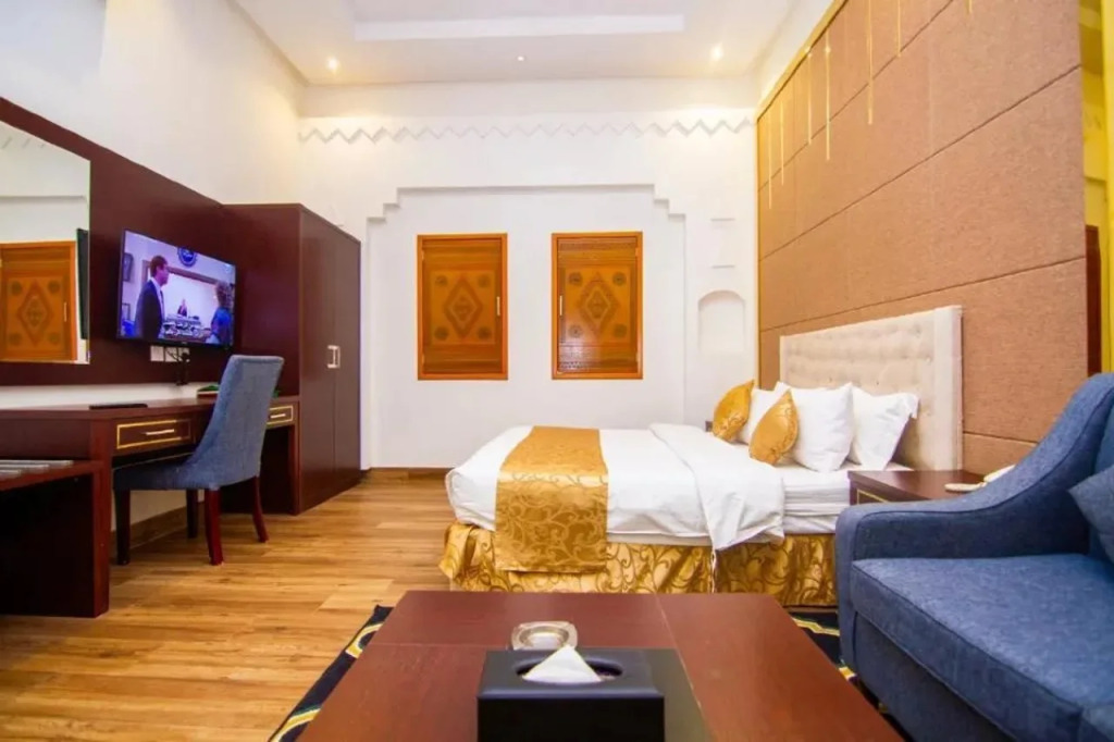 Holiday Al Khaleej Al Munsiyah