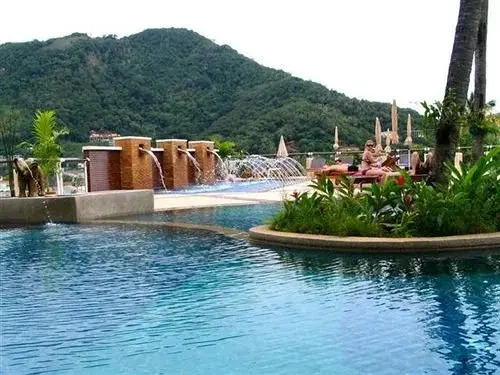 White Peach Hotel