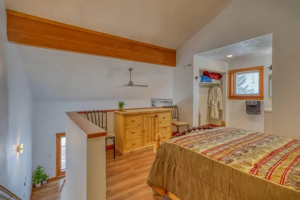 Valley View Loft
