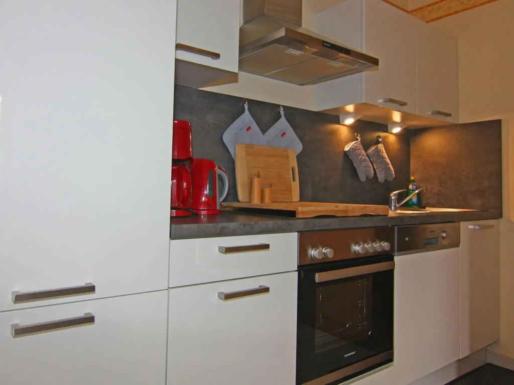 Apartment house, Lütow
