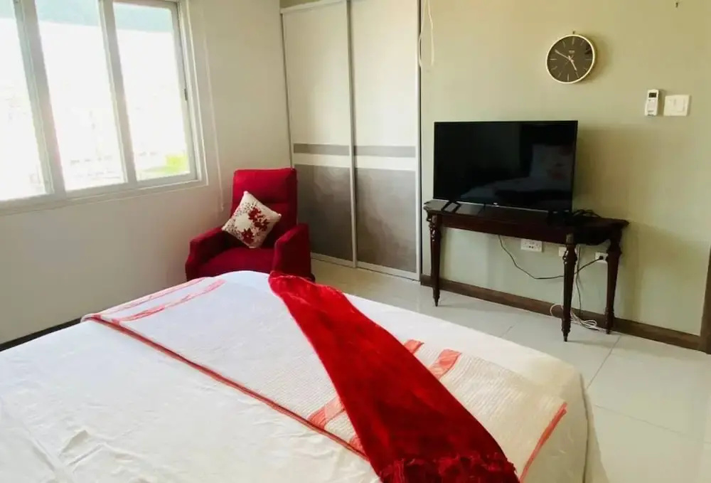 1 Bedroom Mountain Retreat New Kingston