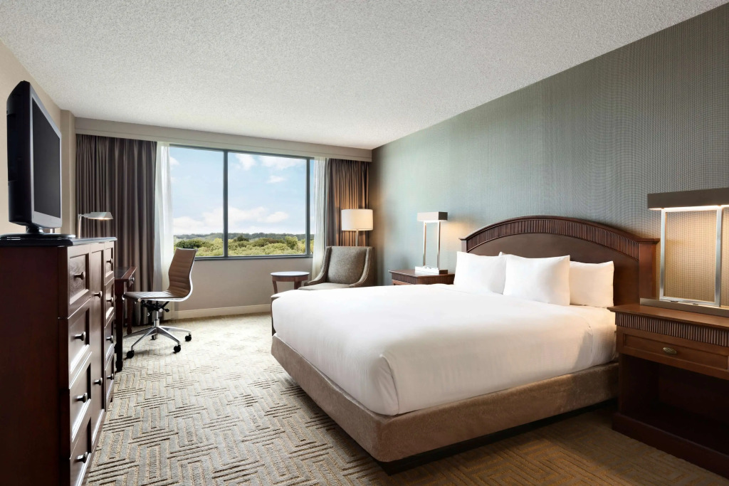 Hilton East Brunswick