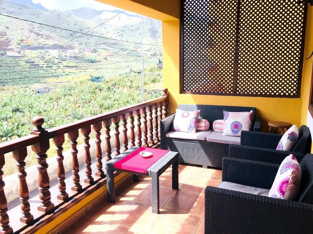 House with 2 Bedrooms in Hermigua, with Wonderful Sea View And Furnished Balcony - 600 M From the Beach