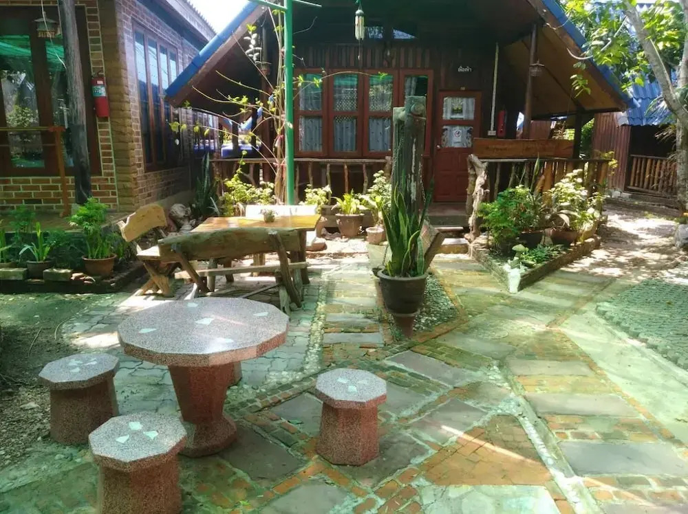 RuenNamyen Resort
