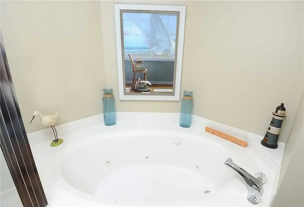 Majestic 1803 West Tower I - Three Bedroom Condo
